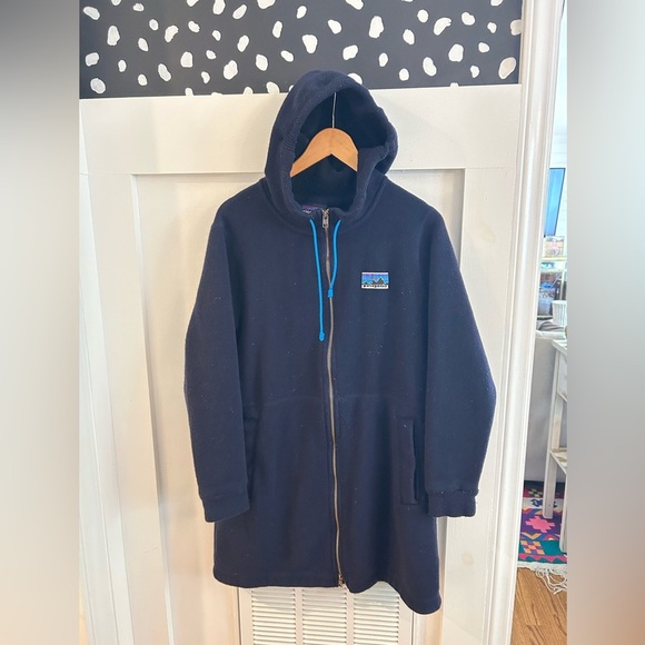 Patagonia Navy Fleece Woolie hooded Parka size large - Picture 1 of 4